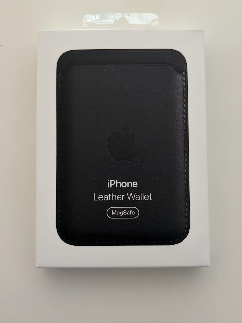 Apple iPhone Leather Wallet with MagSafe - Black